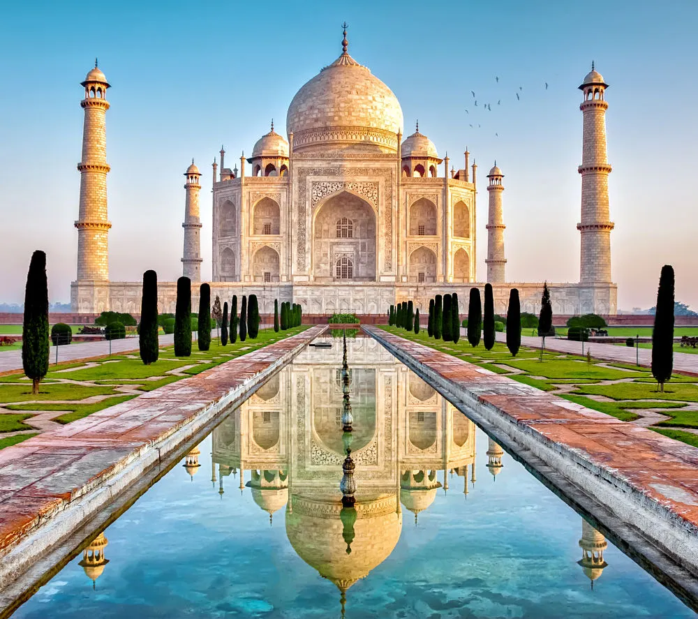 taj-mahal-agra-india_opt.webp