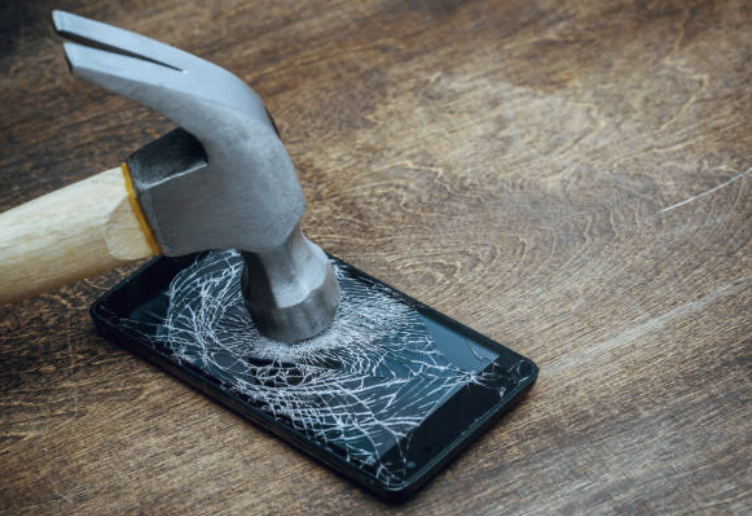 Learn how to break bad habits—whether it&#x27;s snacking, scrolling, or procrastinating—using the <em>Time Bandit Habit Tracker</em>and AI coaching prompts. Replace willpower with smarter design for lasting change.