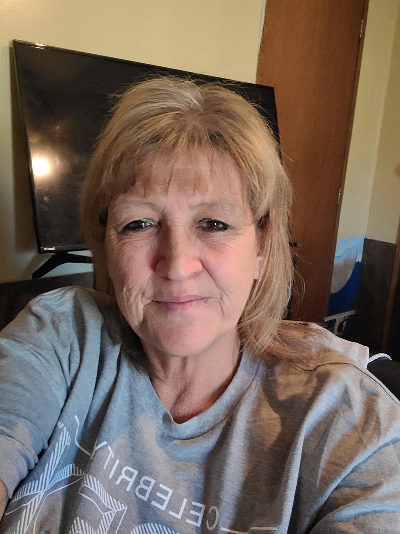 debra bennett.jpg