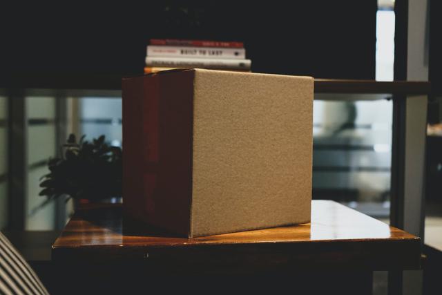 5 reasons why your business needs same-day delivery mail