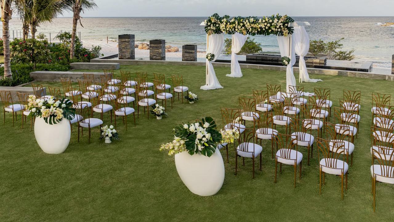 This picture shows a beach where you can get married when you book a Sandals Wedding Package with Dreamscape Adventures by Lexi