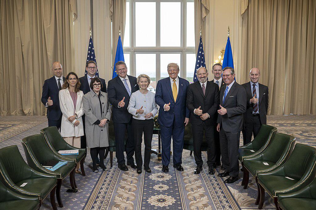 1024px-donald_trump_meeting_with_the_president_of_the_european_commission_ursula_von_der_leyen_in_scotland_on_july_27,_2025.jpg