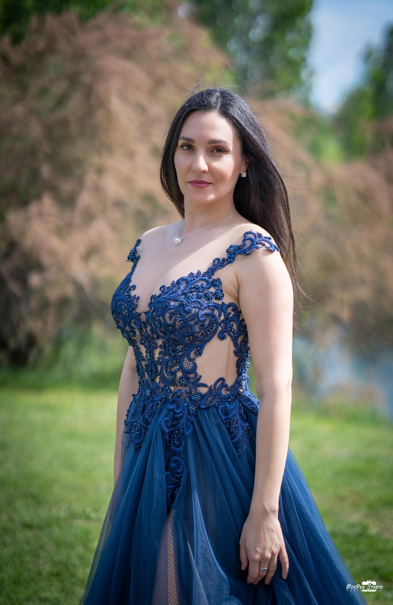 ilona ivanova photo - gung ho bookings.jpg