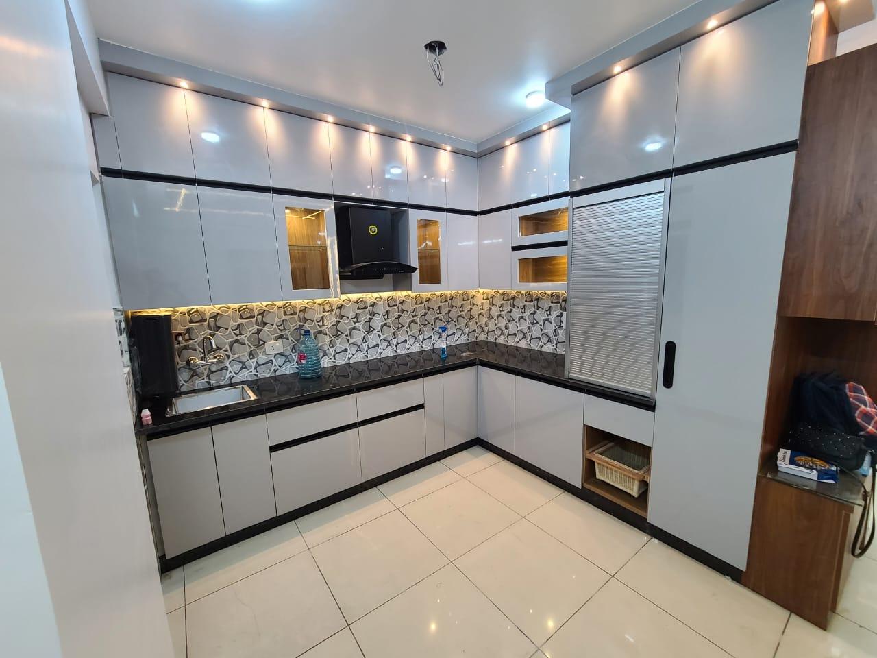 Modular Kitchens in wave city Ghaziabad
