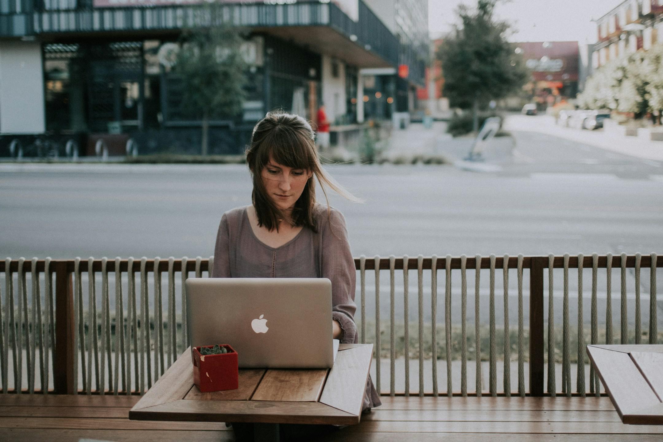 Mobile notary services are perfect for those on the go