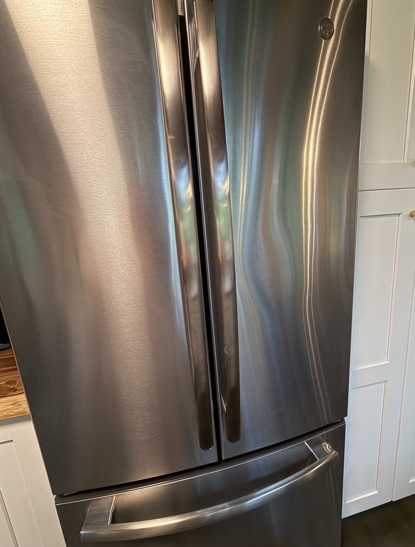 Sparkling stainless steel refrigerator