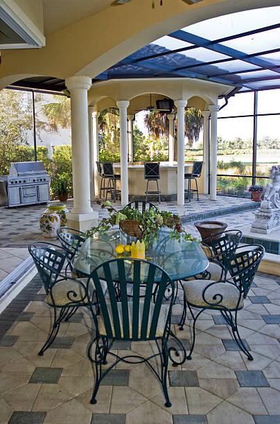 pergola.jpg