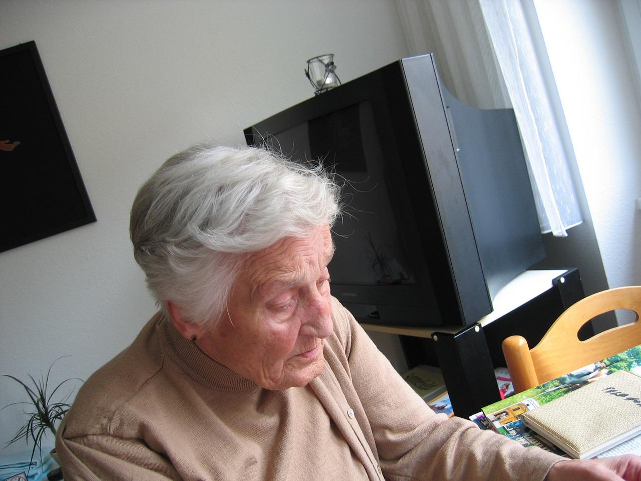 <strong>24/7 Home Care vs. Live-in Care</strong>