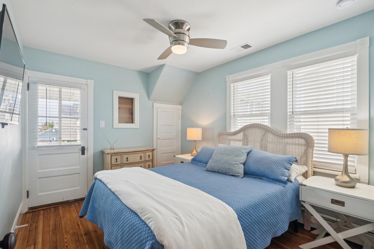 33_511_13th_st_ocean_city_nj_08226_usa-bedroom-511_13th_st_hdr_052.jpg