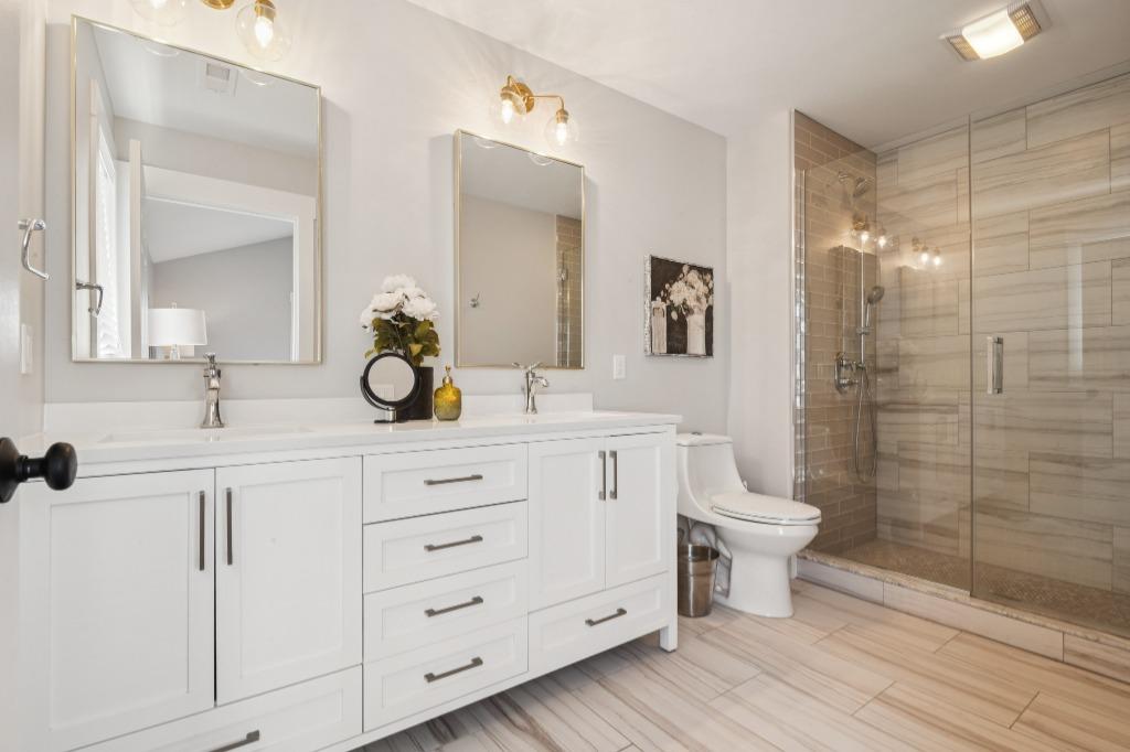 master bathroom.jpg