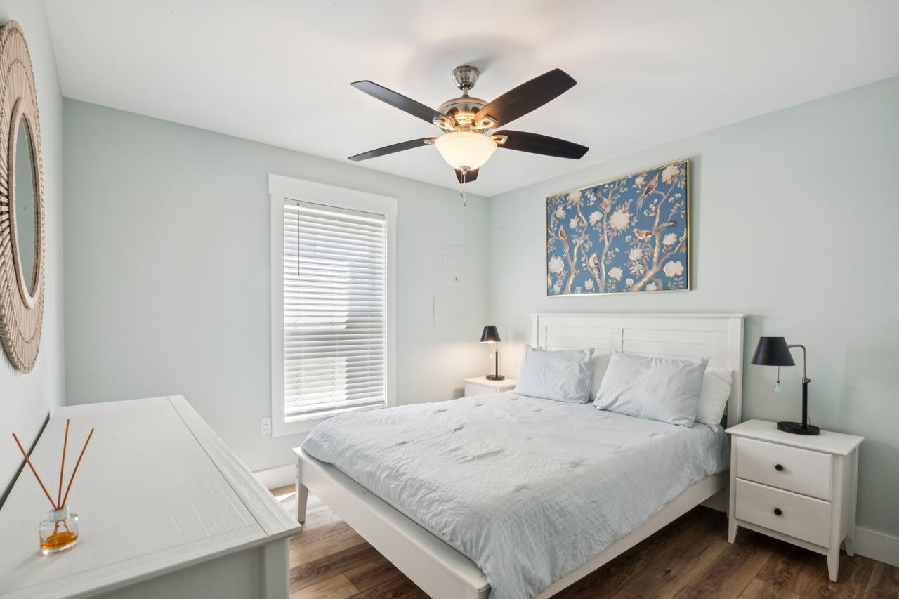 11_3716-18_central_ave_ocean_city_nj_08226_usa-bedroom-3716_central_ave_hdr_028.jpg