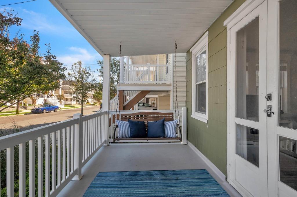 porch2.jpg