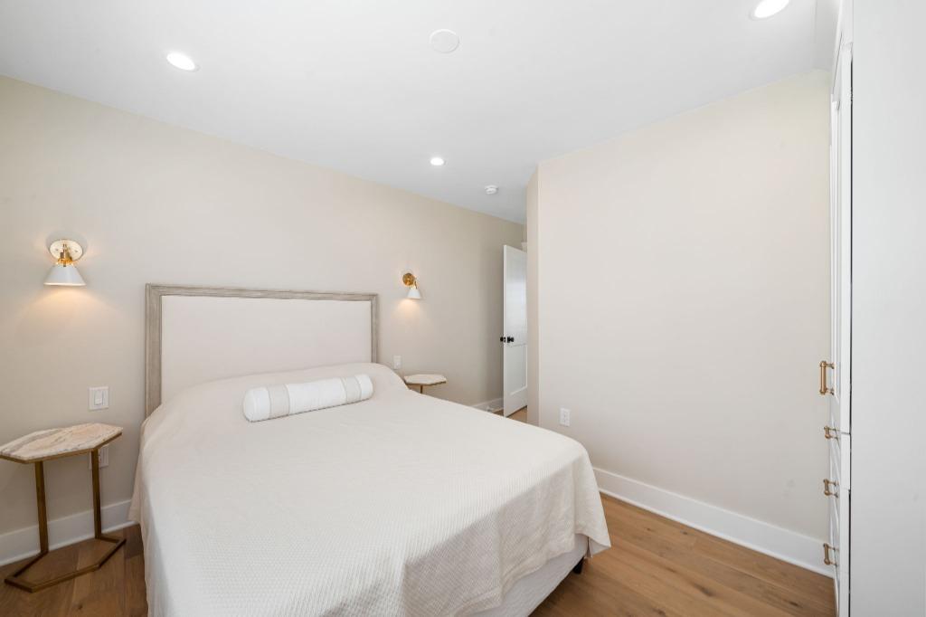 bed 1.jpg