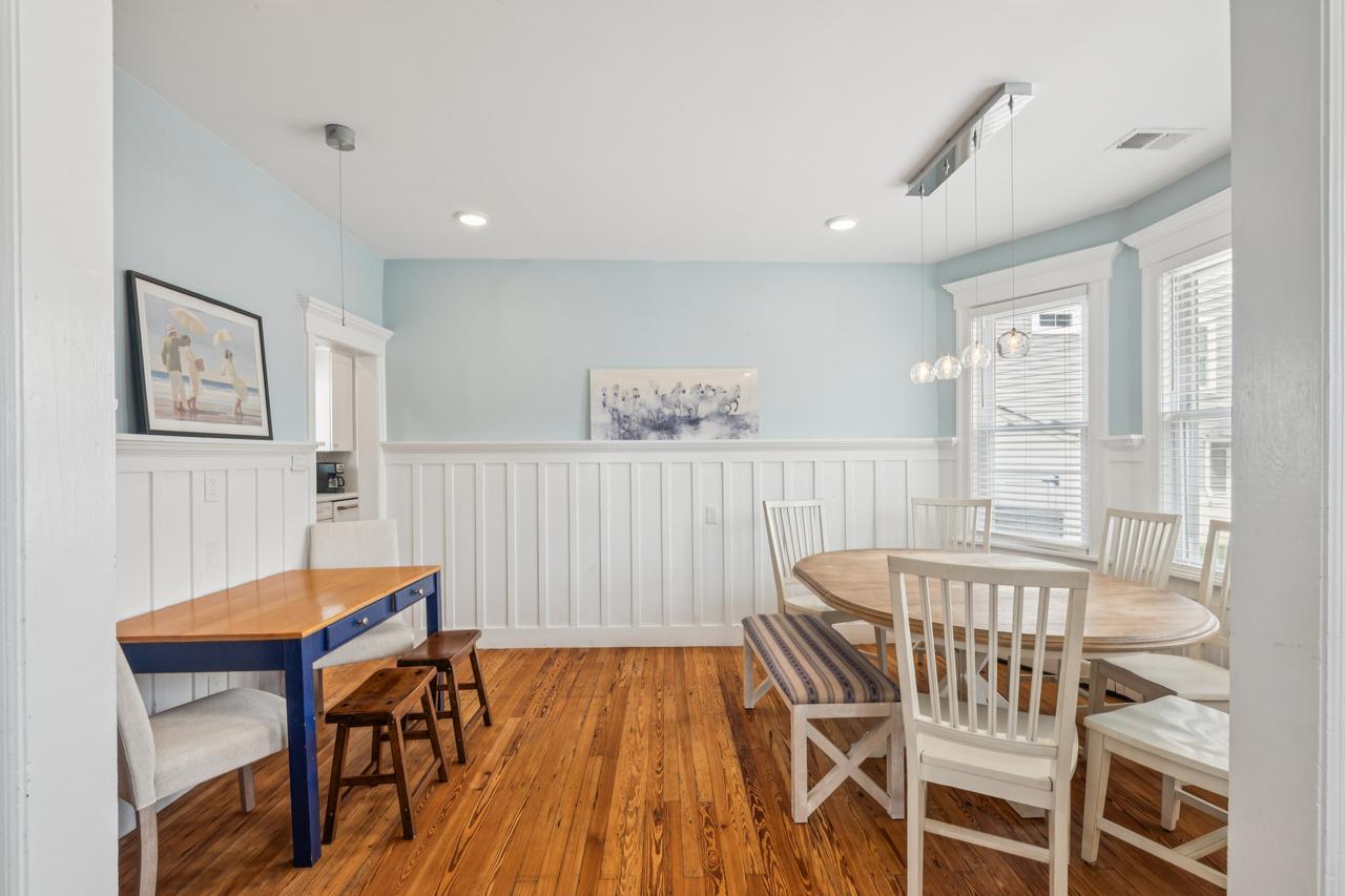 29_511_13th_st_ocean_city_nj_08226_usa-dining_room-511_13th_st_hdr_022.jpg