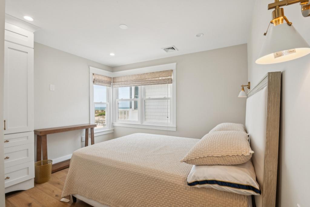 bed2.jpg