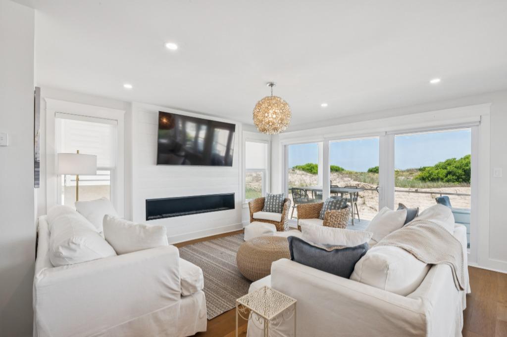 living area.jpg