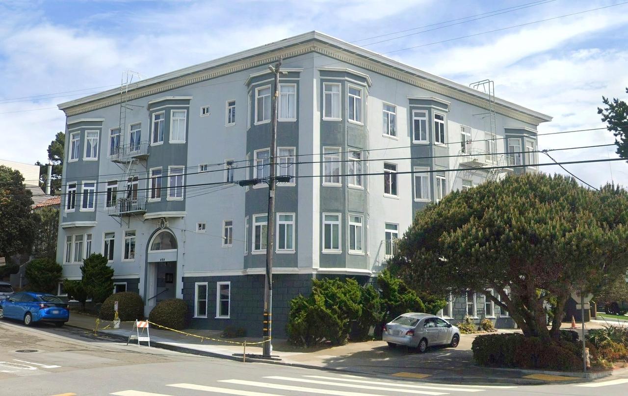 Corner apartments in San Fransisco