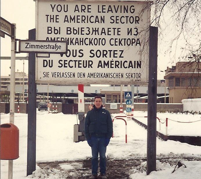 checkppoint charlie.jpg