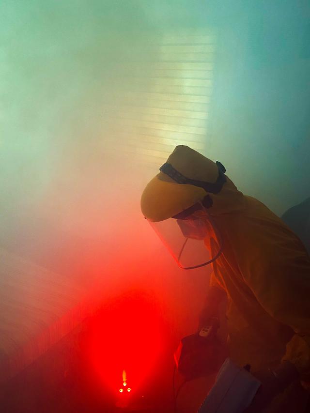 Image of someone working with DOT hazmat shipping training.