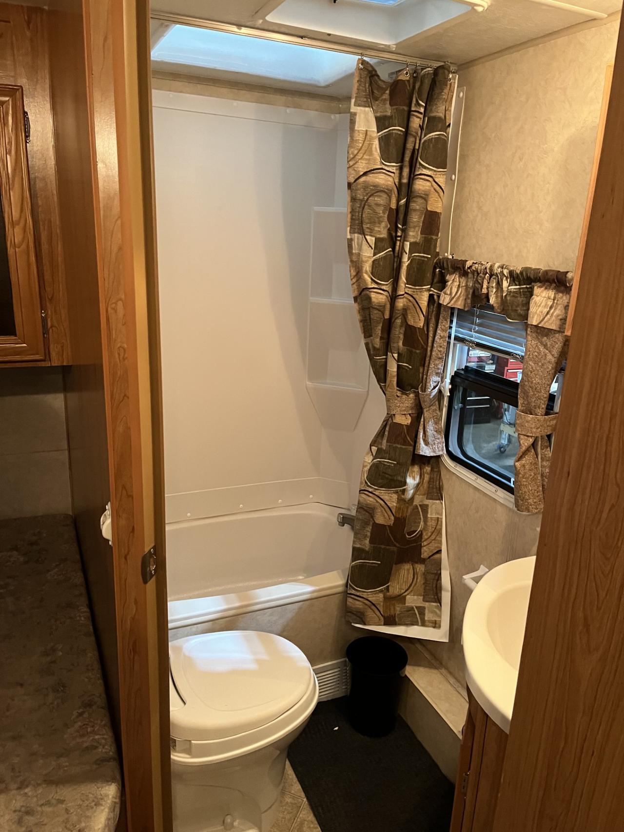 rambler bathroom.jpg