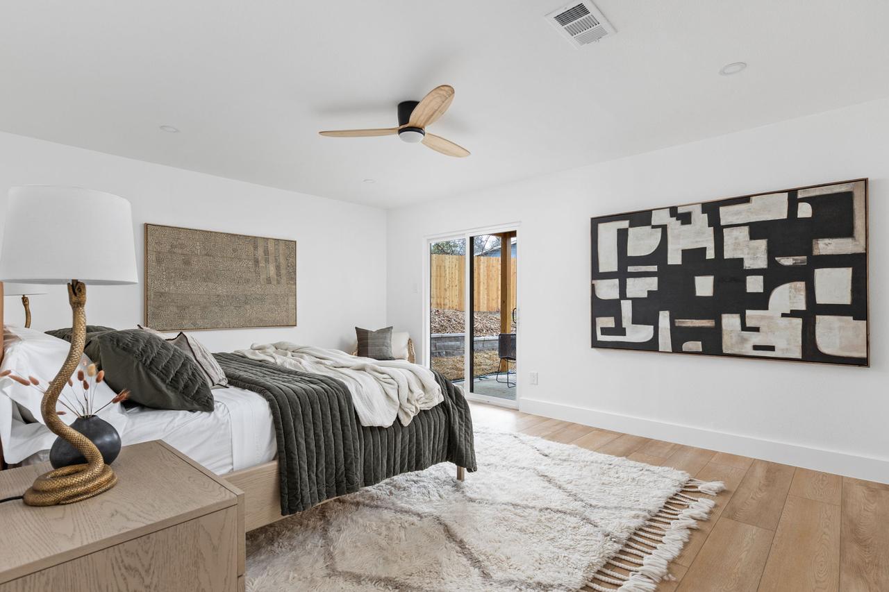 40-web-or-mls-2306 lear ln-39.jpg