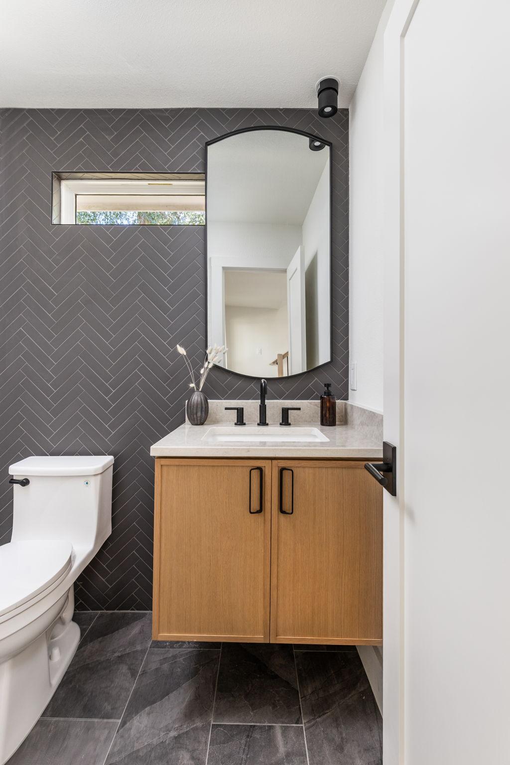 65-web-or-mls-2703 gettysburg dr updt-7.jpg