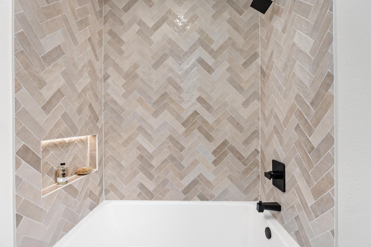 44-print-2703 gettysburg dr-43.jpg