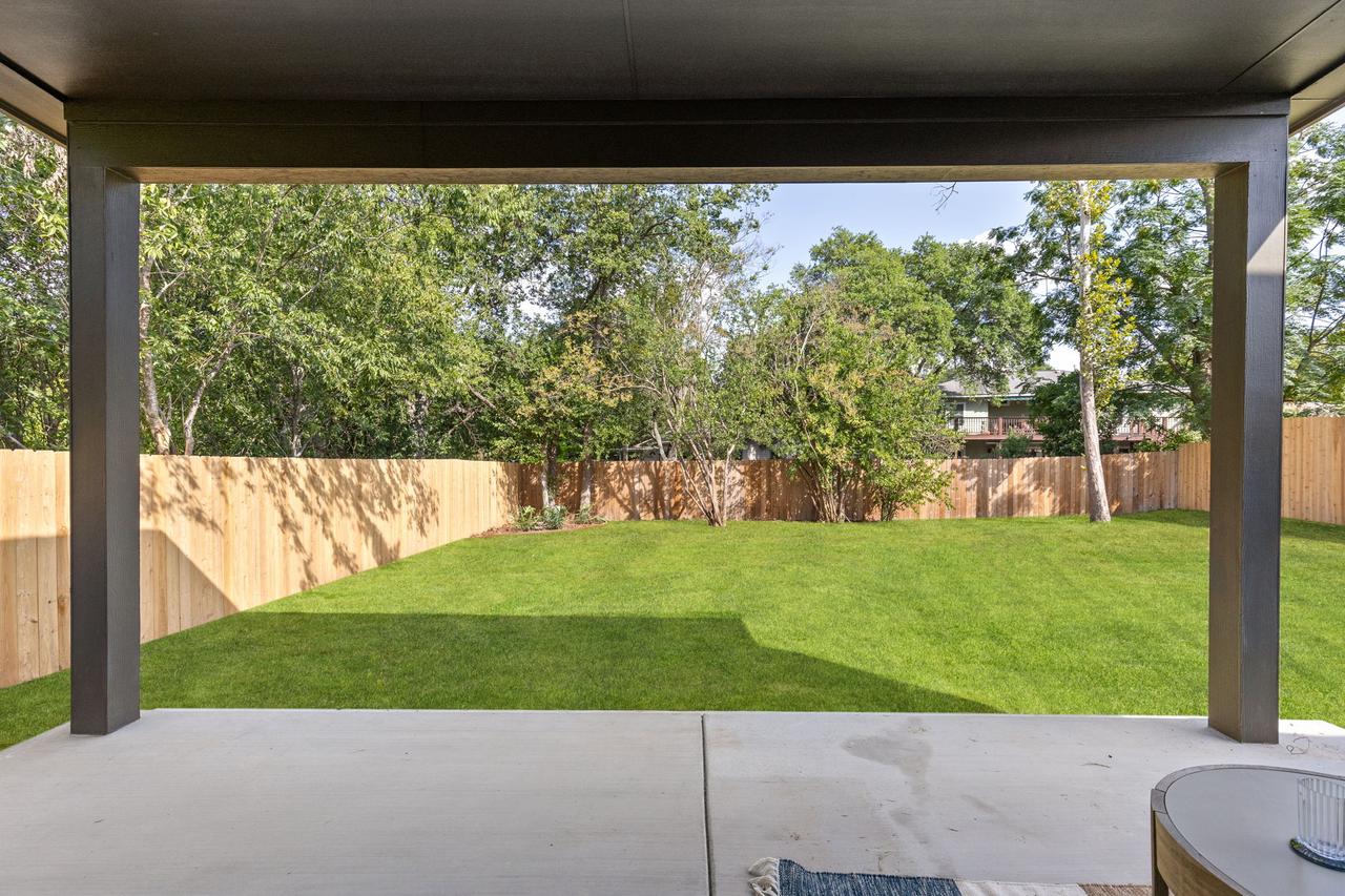 43-web-or-mls-8115 seminary ridge dr-43.jpg