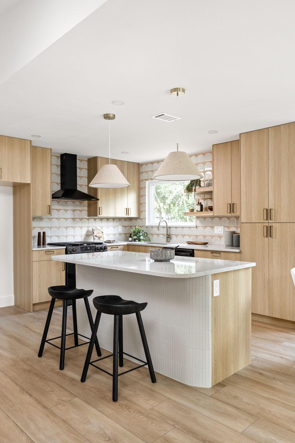 20-web-or-mls-8115 seminary ridge dr-20.jpg