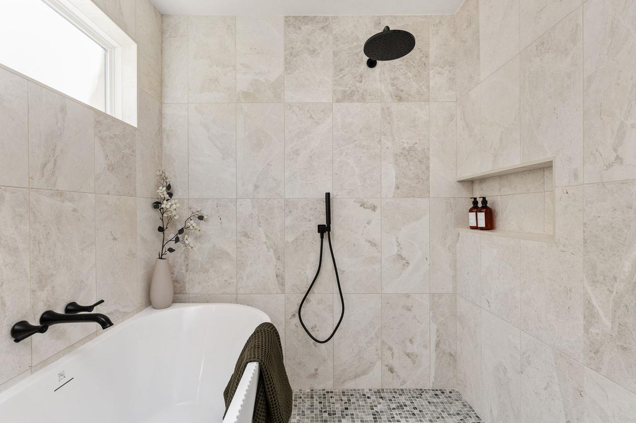 33-web-or-mls-8115 seminary ridge dr-33.jpg