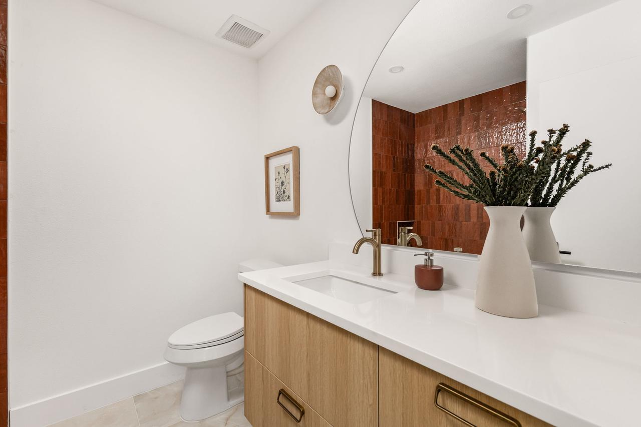 36-web-or-mls-8115 seminary ridge dr-36.jpg