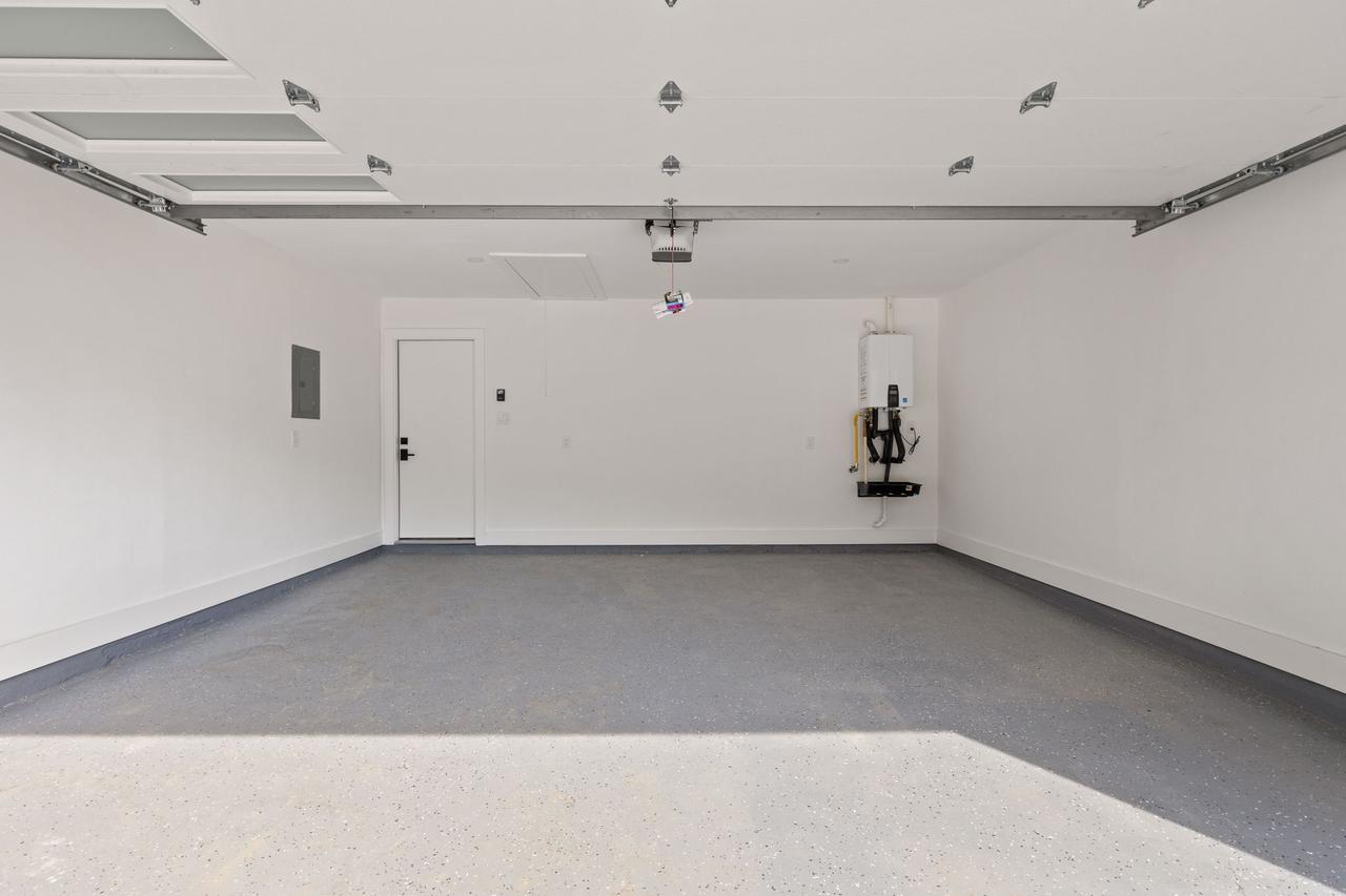 42-web-or-mls-8115 seminary ridge dr-42.jpg