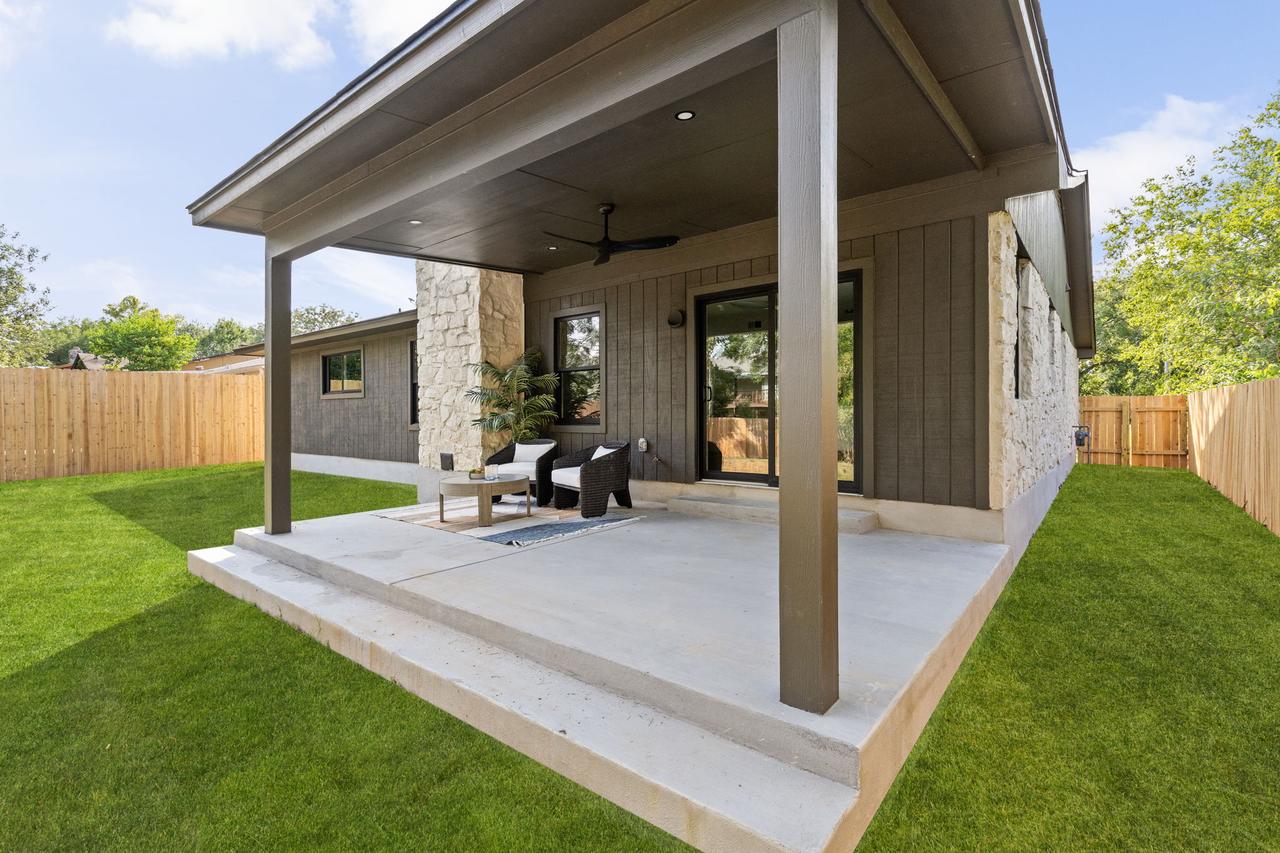 45-web-or-mls-8115 seminary ridge dr-45.jpg