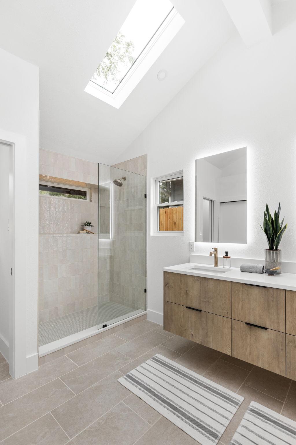 33-web-or-mls-2811 norfolk dr-28.jpg