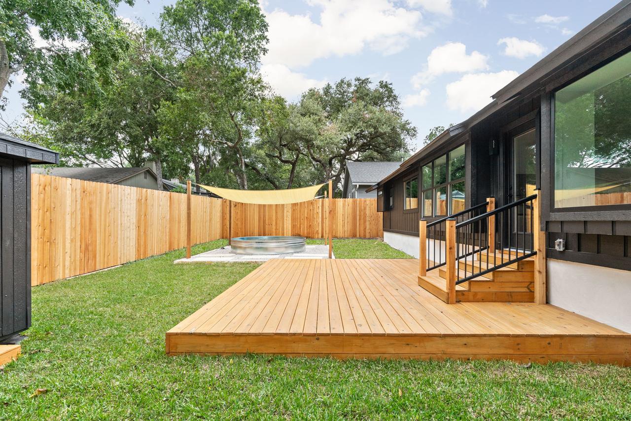 47-web-or-mls-2811 norfolk dr b grass-1.jpg