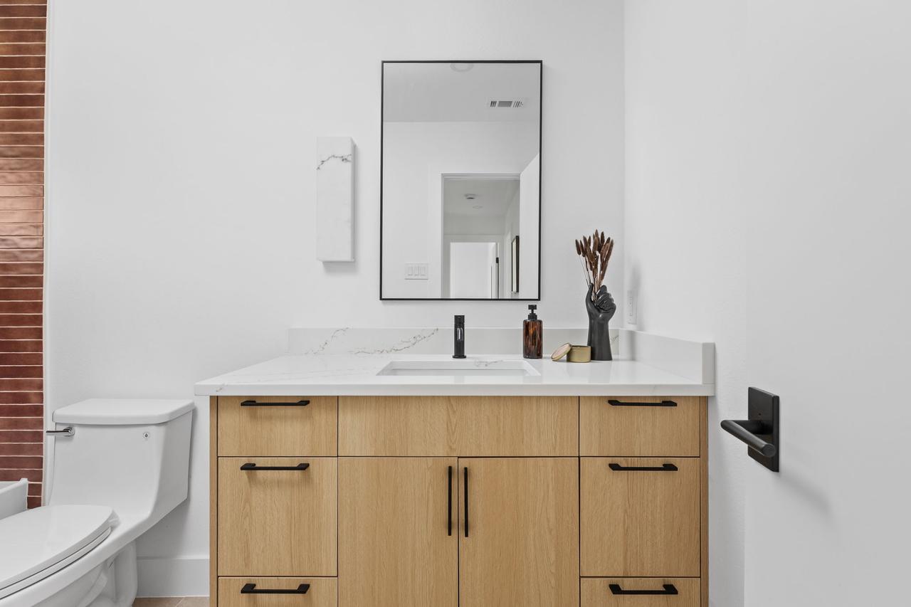 39-web-or-mls-2703 goldbridge dr-39.jpg