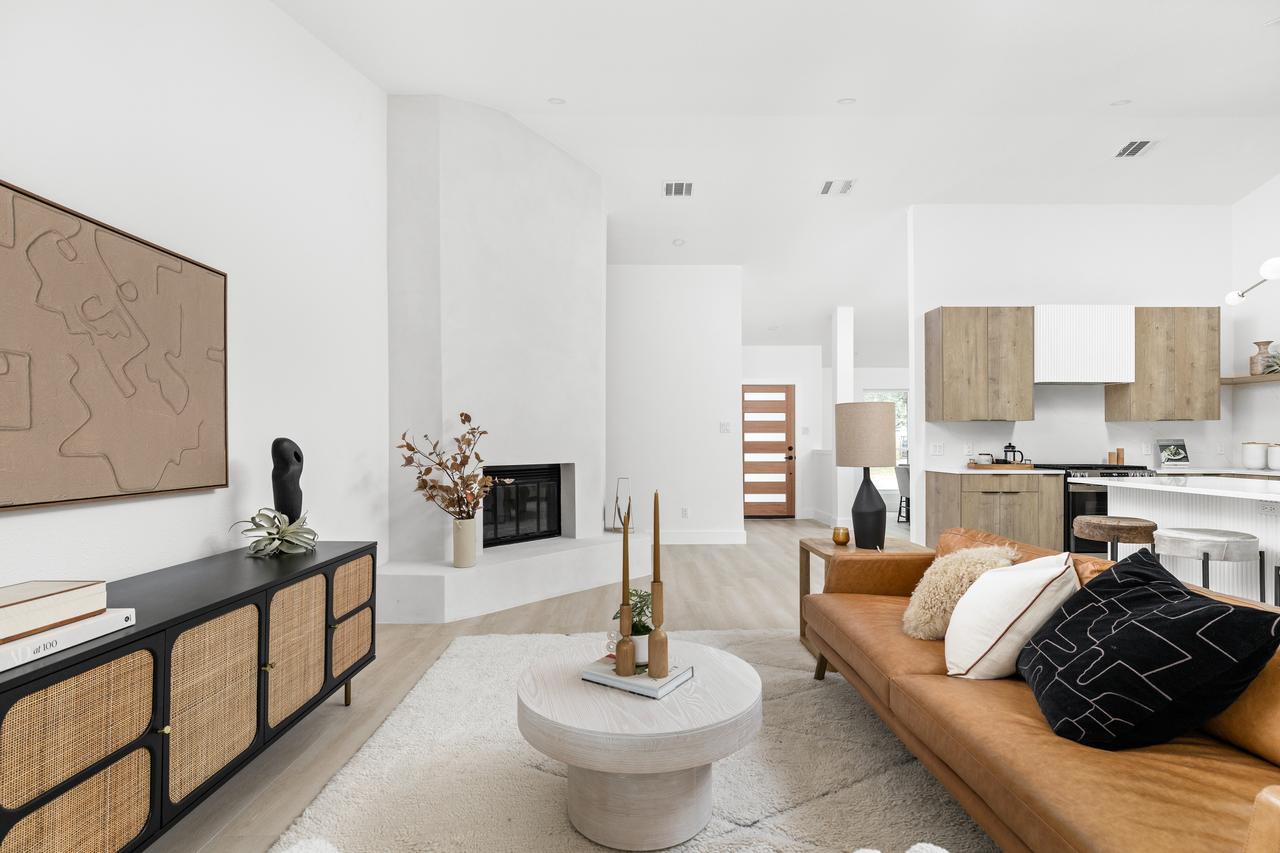 17-print-2811 norfolk dr-13.jpg