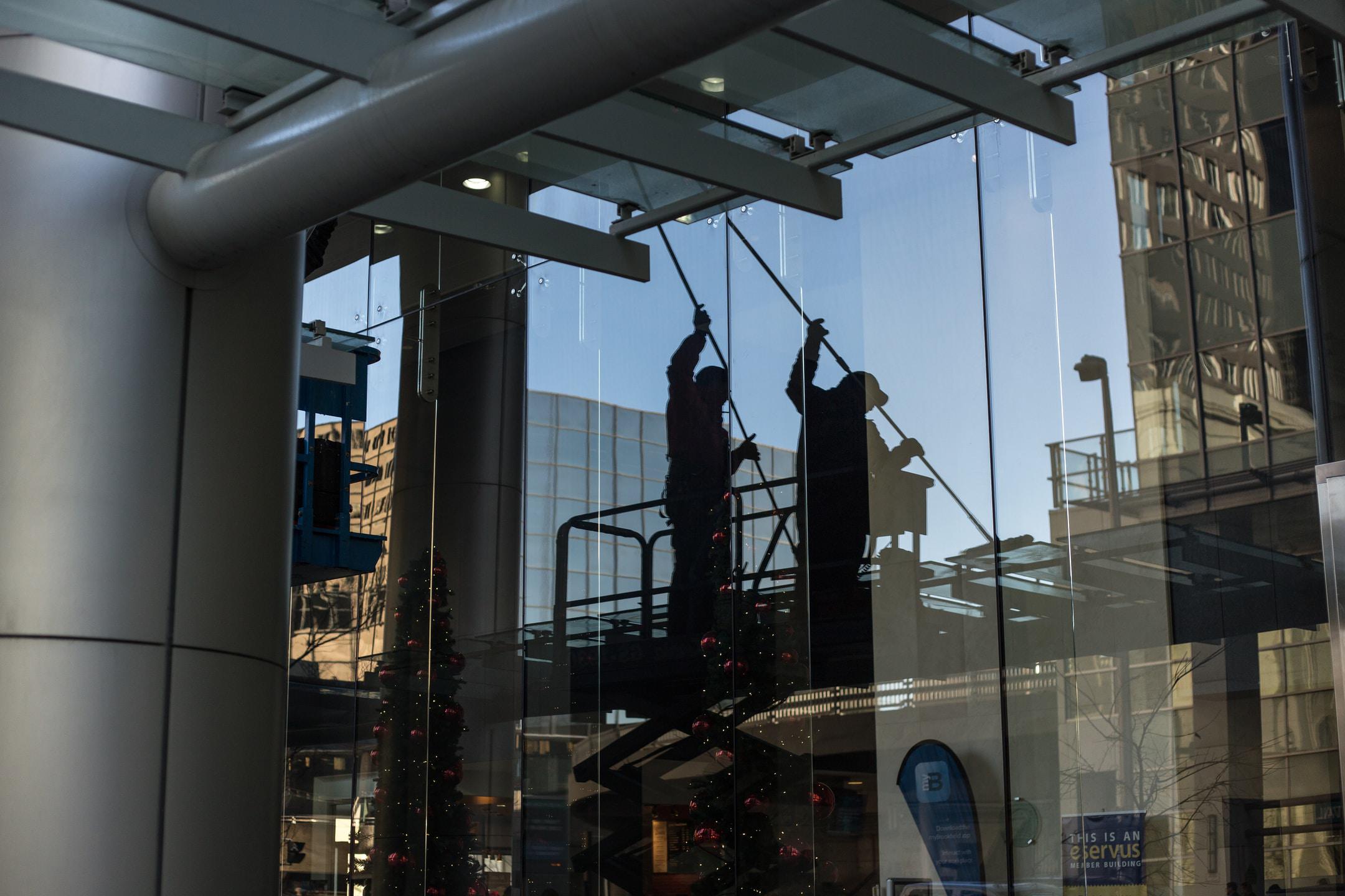 4 things commercial window washing include