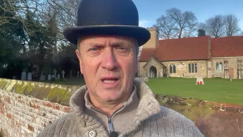 bowler hat 2025-12-30.mp4