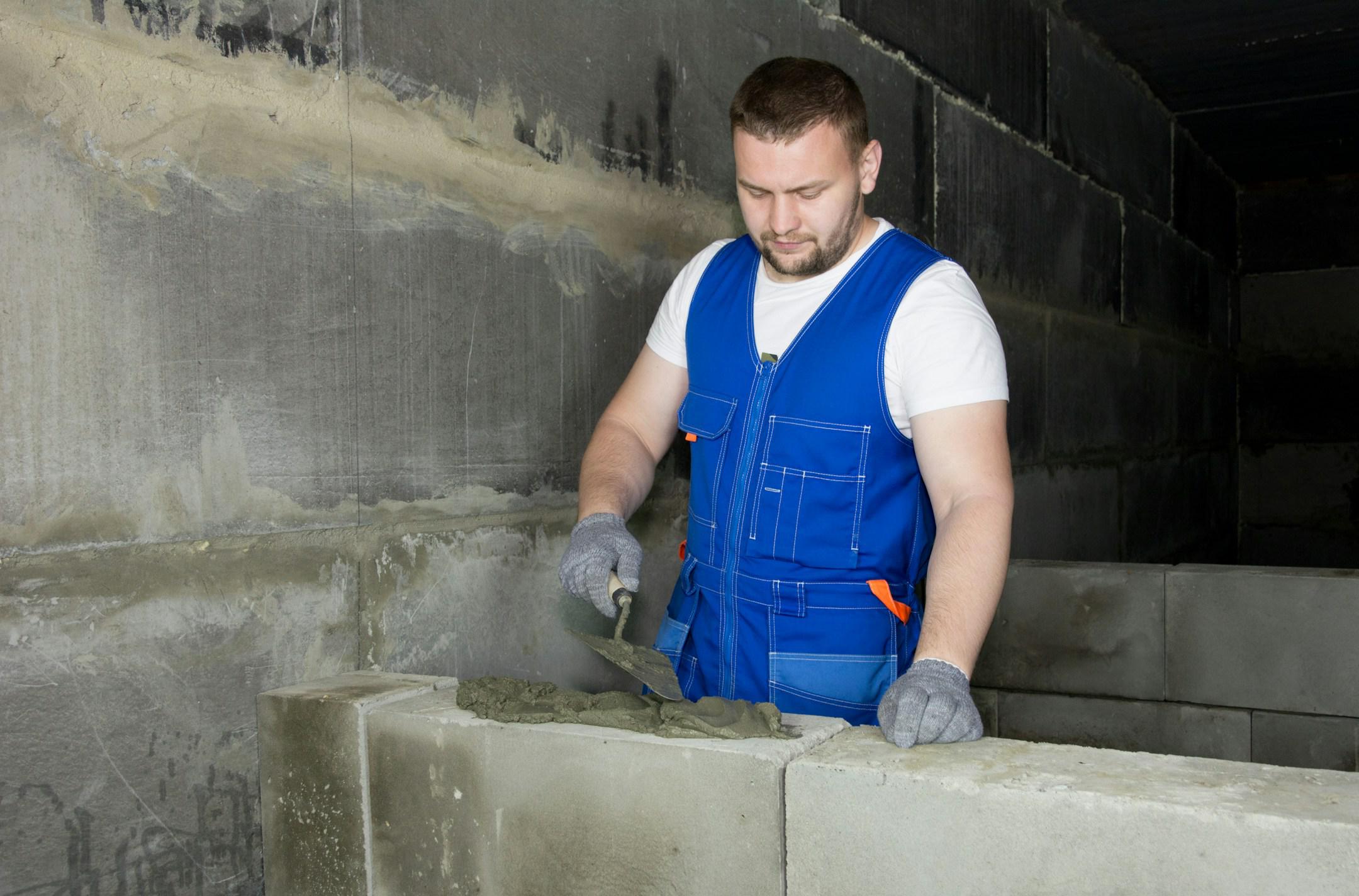 With the help of a cement solution, the worker builds a wall of foam blocks. Subscribe my channel: https://www.youtube.com/@earthzoom | Donation: https://fantalks.io/r/bermixstudio - any amount appreciated 🤘 Thanks friend!