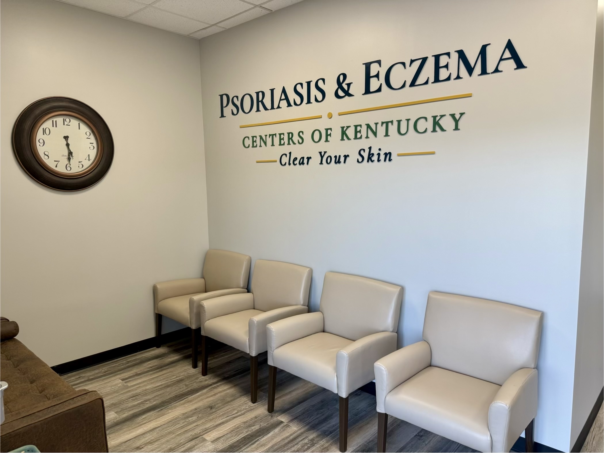 Welcoming waiting room at Psoriasis & Eczema Centers of Kentucky