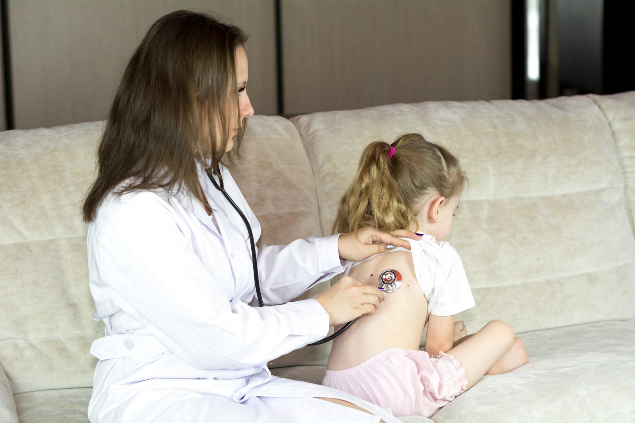 Doctor and patient on preventive examination. Medicine to children. Subscribe my channel: https://www.youtube.com/@earthzoom | Donation: https://fantalks.io/r/bermixstudio - any amount appreciated 🤘 Thanks friend!