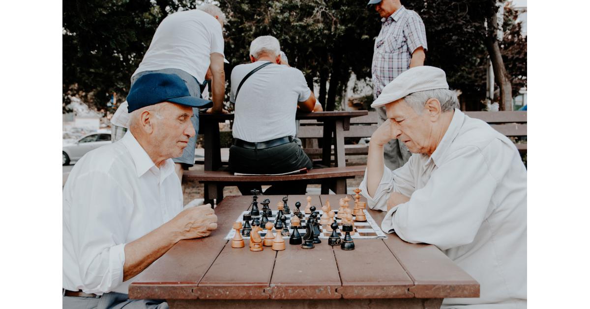 Comparing Medicare Advantage vs Medicare Supplement