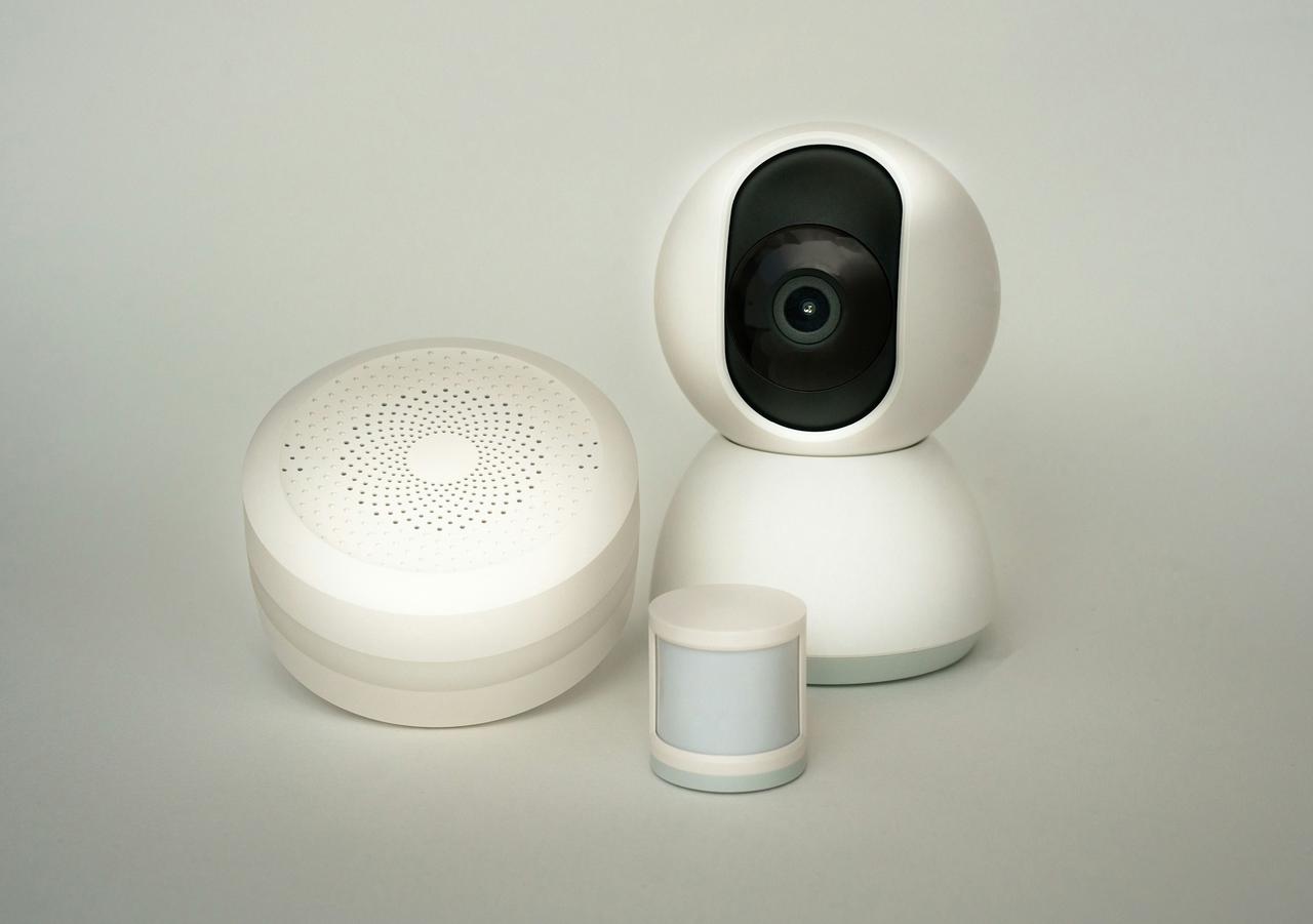 Smart home devices system. Security camera automation.