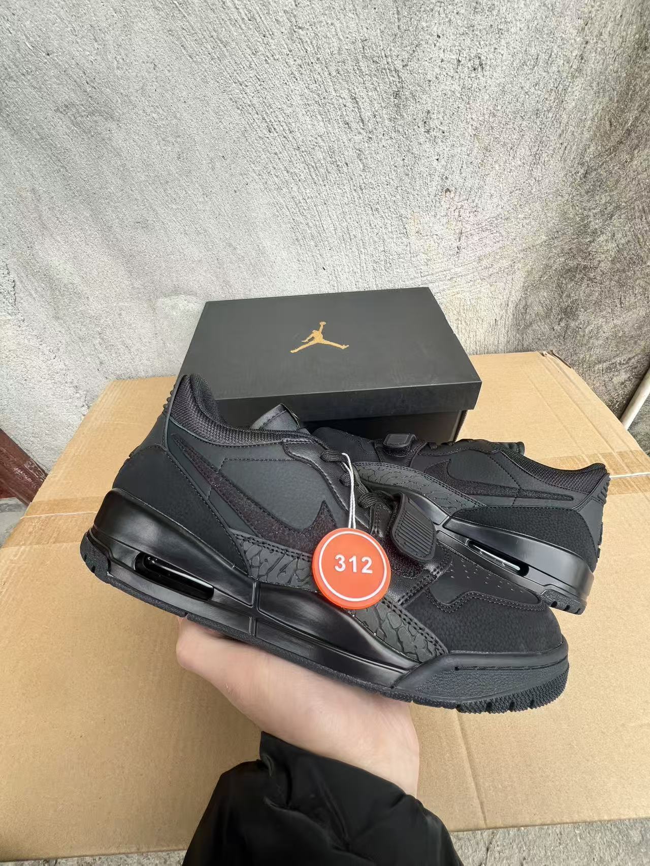 Jordan Legacy 312 Triple Black product