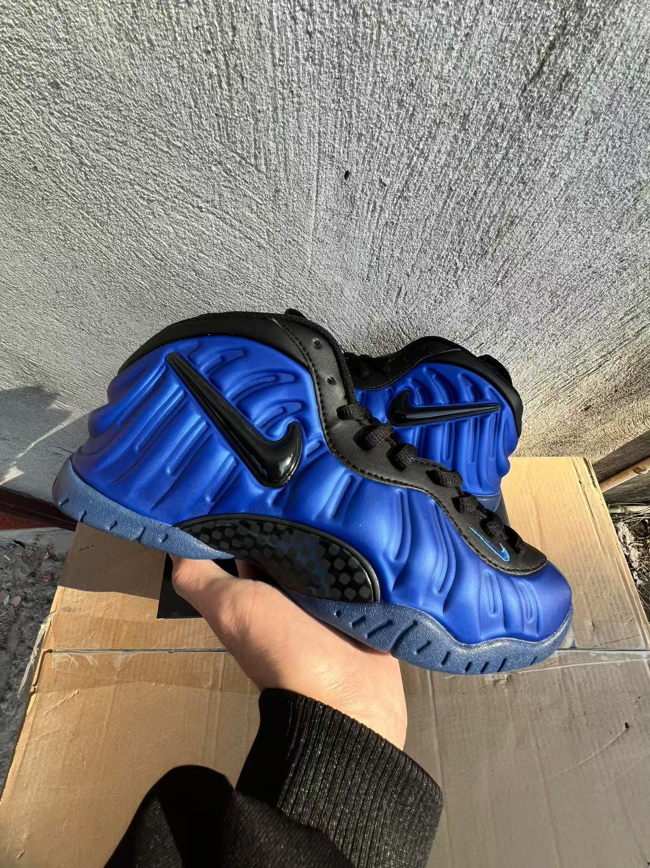 Nike Air Foamposite Pro Hyper Cobalt 624041-403 – premium QC stock at SoleLow