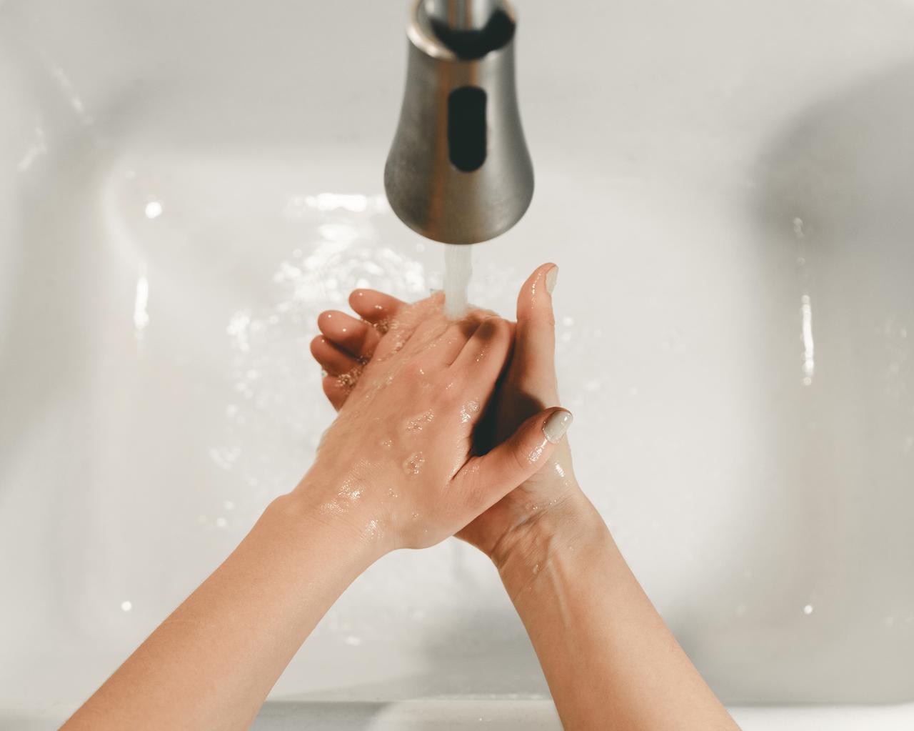 Aqua Doctor in Holbrook, Long Island, shares the top 5 signs you might need home water treatment