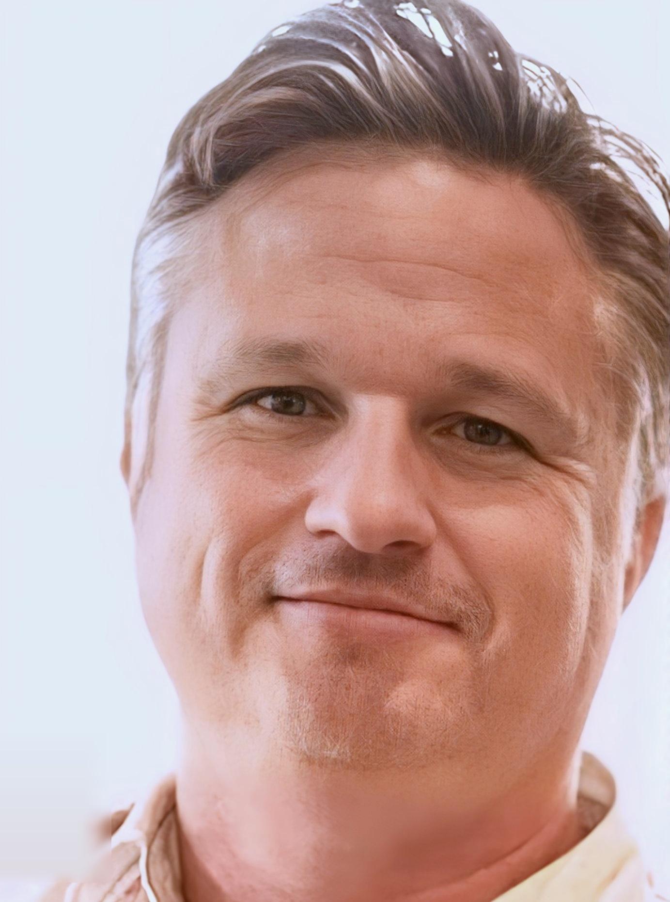 chris-poyzer-linkedin.jpg