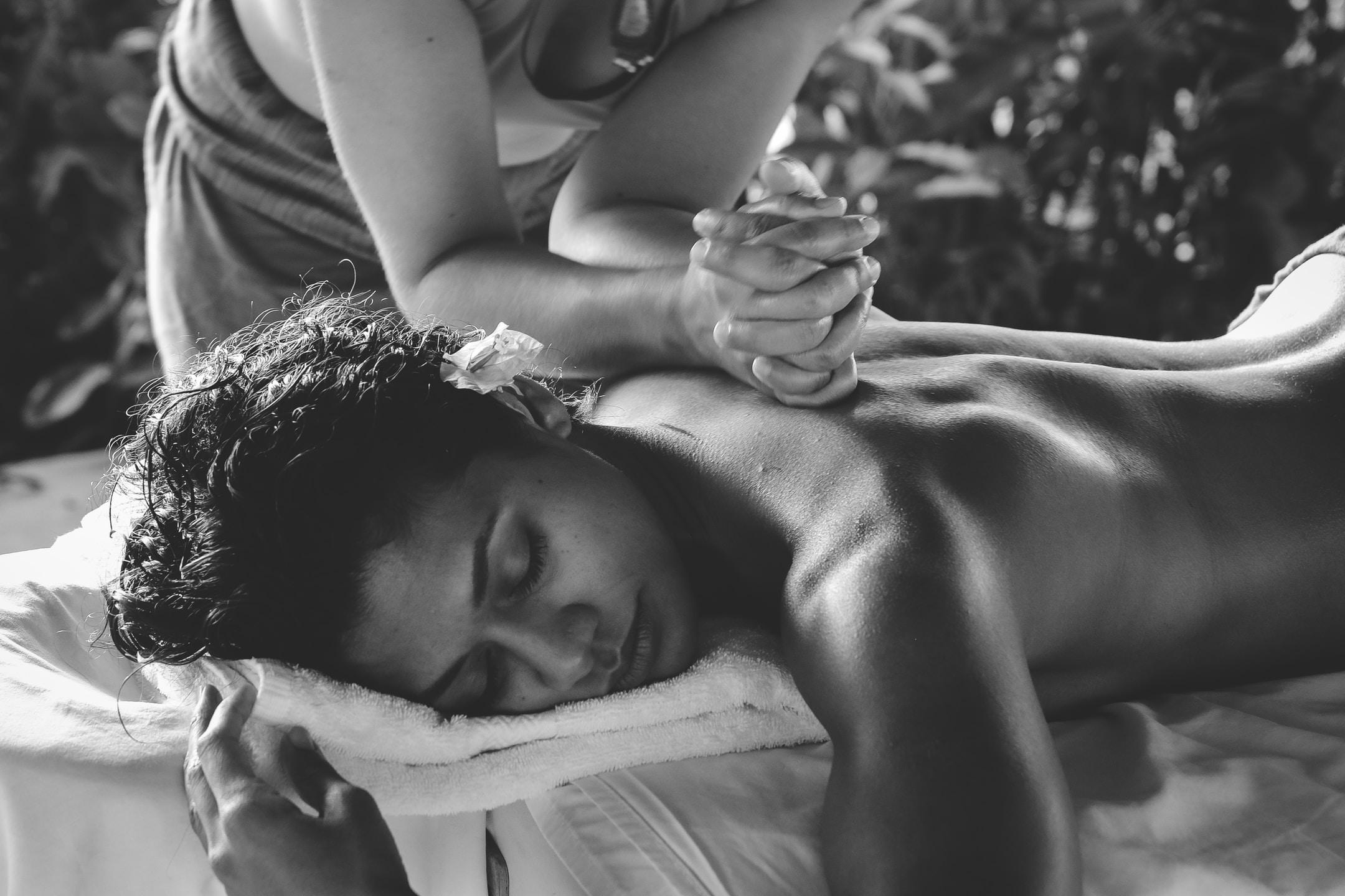 How a bodywork therapist in River Edge, NJ helps after a car accident