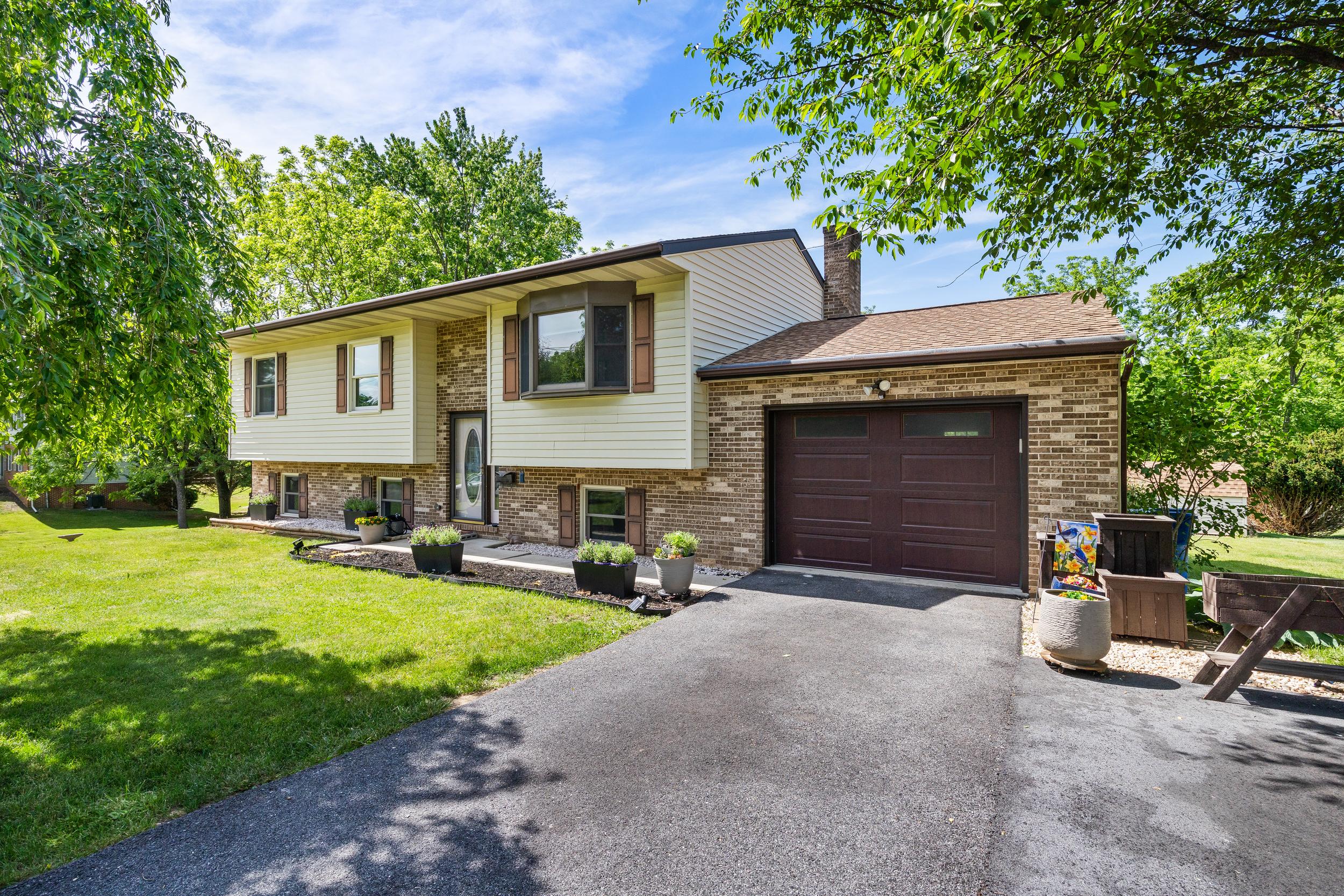 228woodsdrive-1.jpg